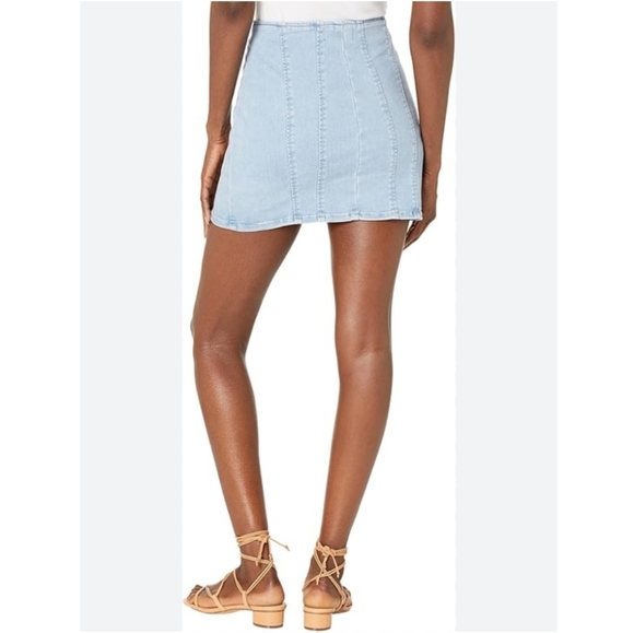 NWT Free People Layla Denim Mini Skirt in Starwash 🩵 Size 2 - Picture 3 of 6